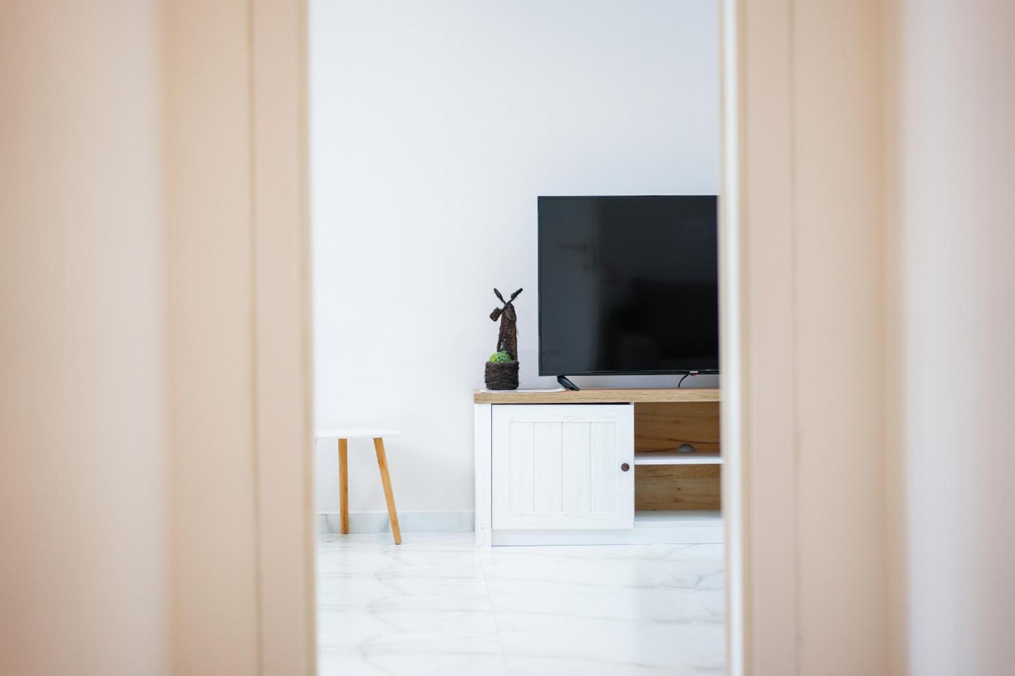City Center Hideout - Studio Apartment Tirana Exterior photo