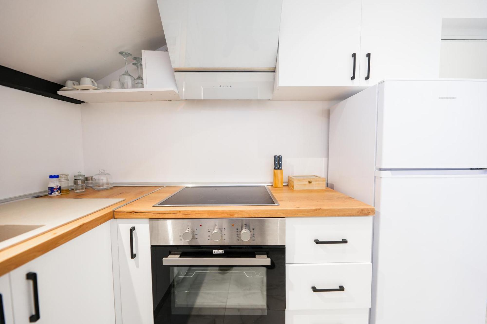 City Center Hideout - Studio Apartment Tirana Exterior photo